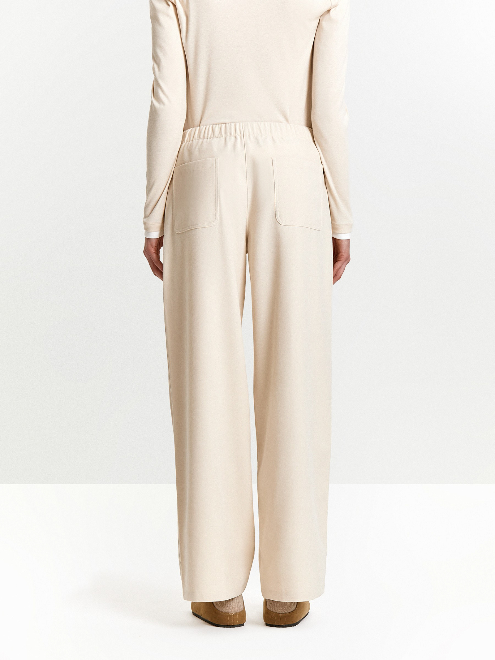 Брюки прямого кроя из трикотажа